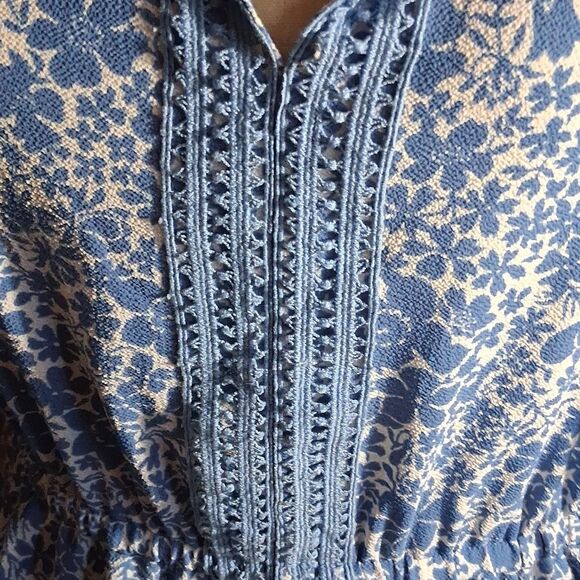 Michael Kors Blue Floral Dress with Ruffle Details Size Medium - Picture 3 of 10